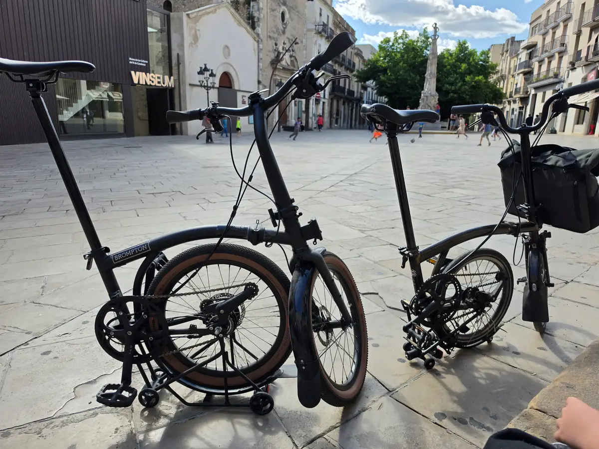 Brompton C-Line — Folding